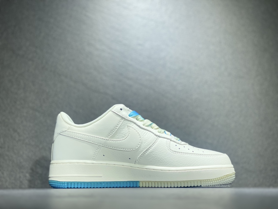 240 Nike Air Force 1 空军一号运动板鞋 NB3696-509
