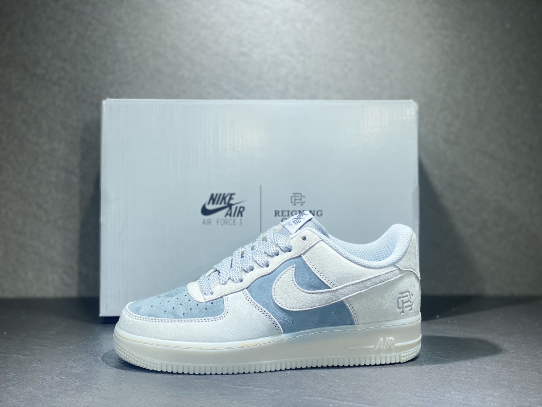 260 Nike Air Force 1 空军一号运动板鞋 NB5563-066