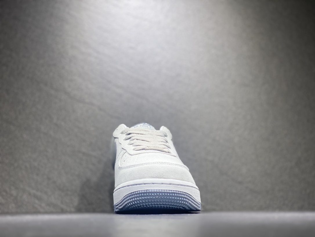 200 Nike Air Force 1 空军一号运动板鞋 DG2296-003