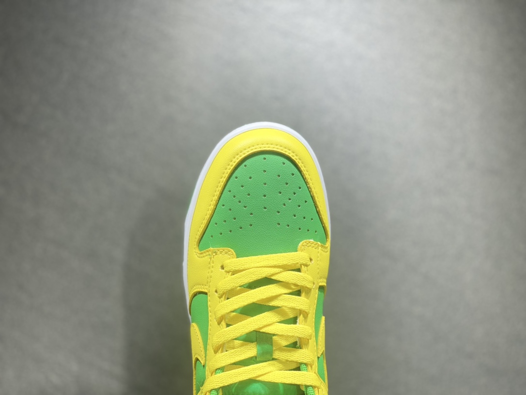220 Nike SB dunk Low 低帮休闲运动滑板板鞋 DV0833-300