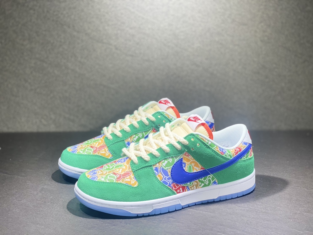 300 Nike SB dunk Low 低帮休闲运动滑板板鞋 DZ5184-300