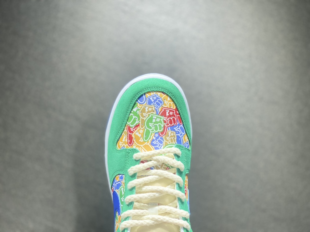 300 Nike SB dunk Low 低帮休闲运动滑板板鞋 DZ5184-300