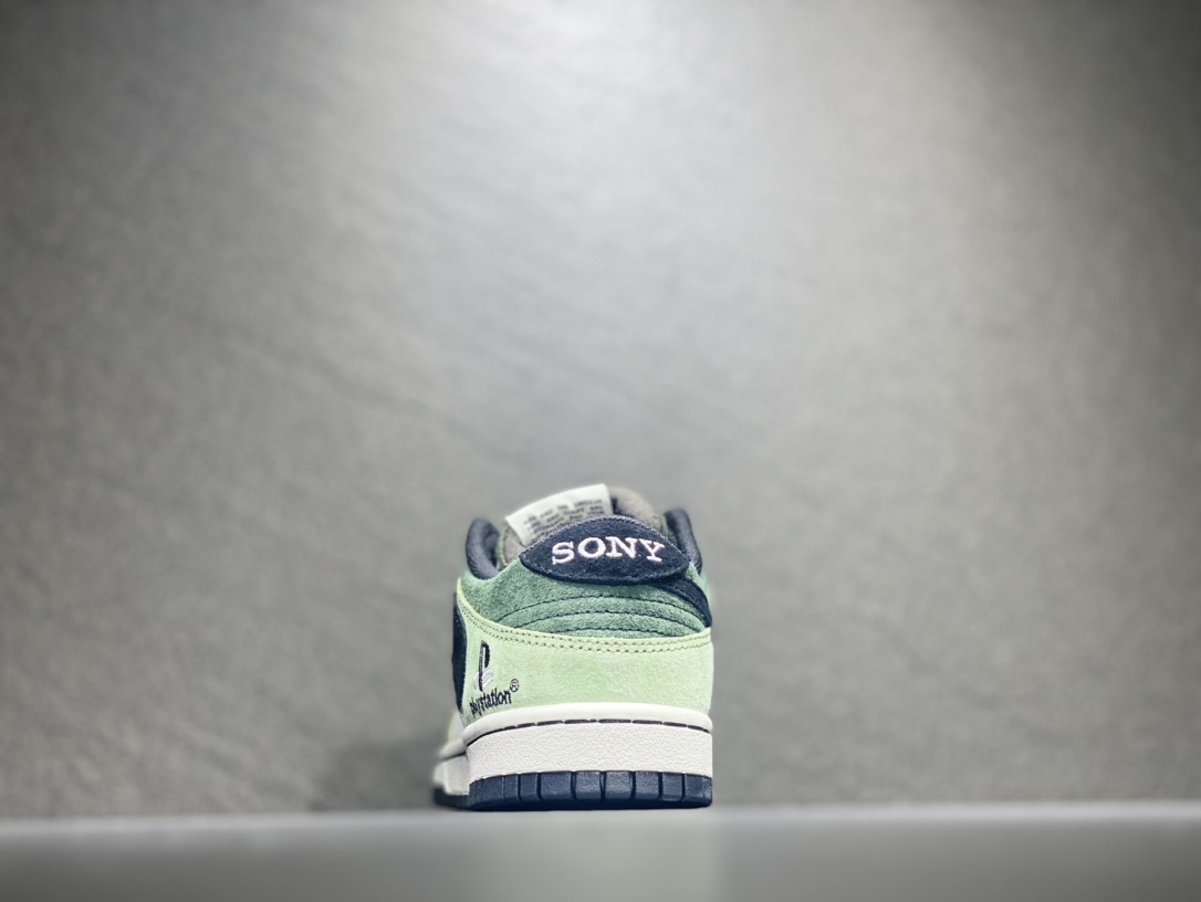 330 Nike SB dunk Low倒钩 低帮休闲运动滑板板鞋  CU1726-777