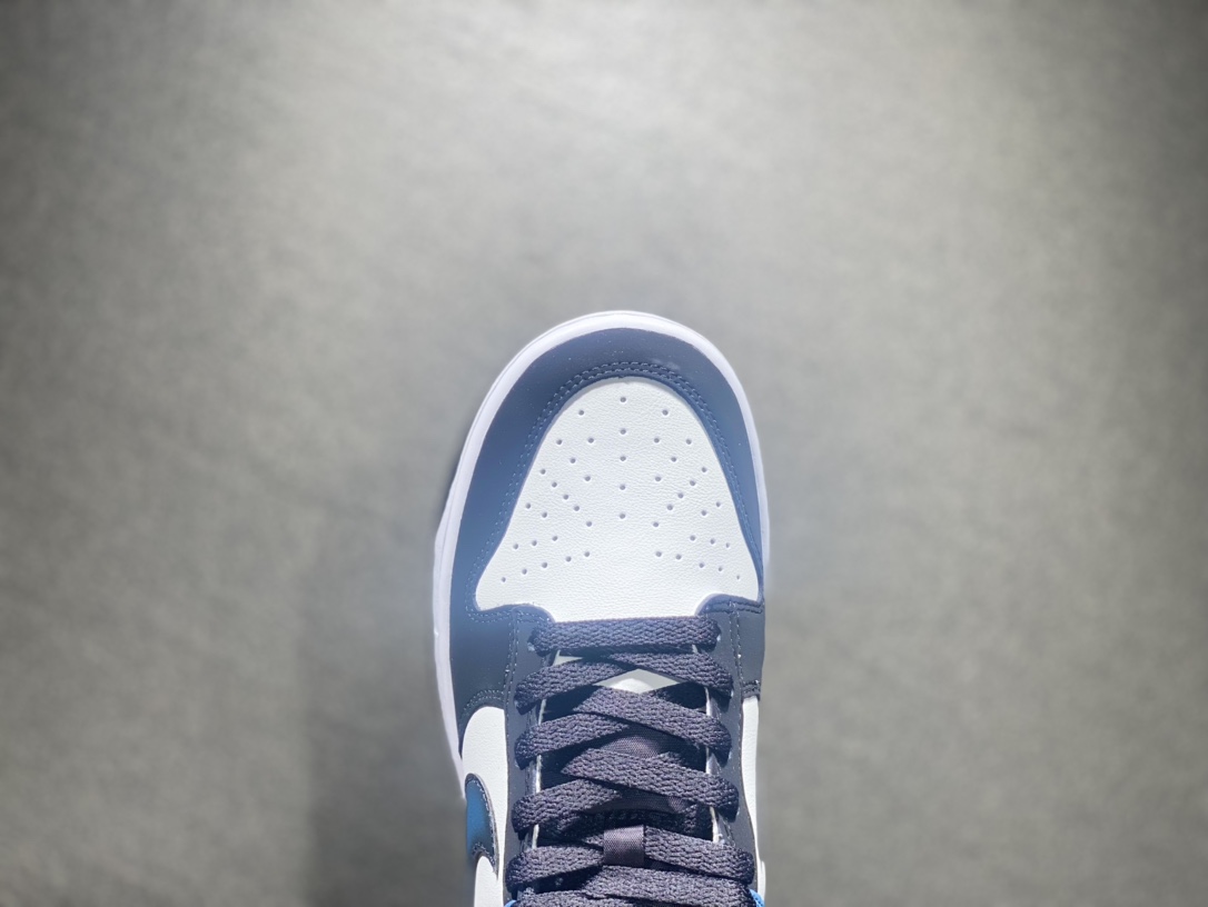 300 Nike SB dunk Low低帮休闲运动滑板板鞋FD6923-100