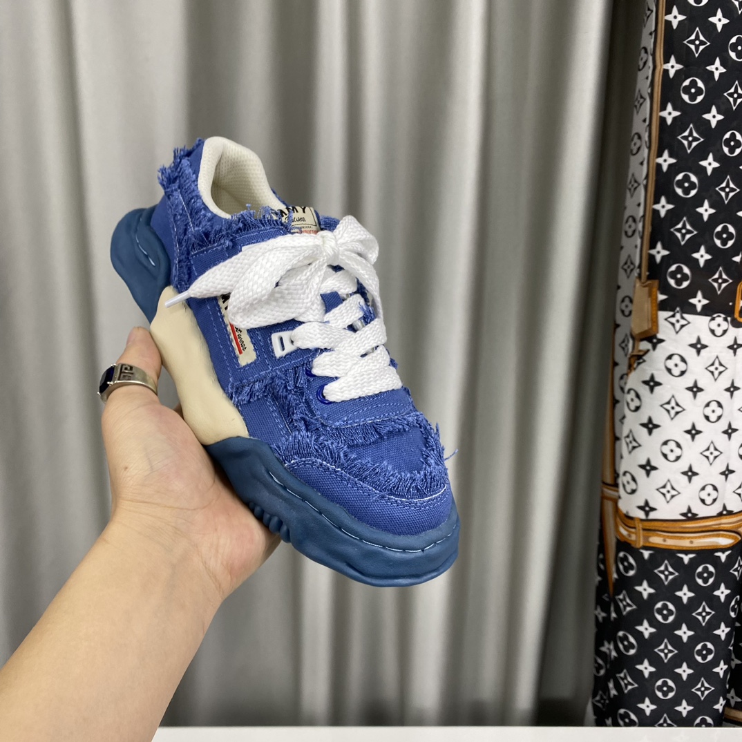 New Spring Money: Kang Yu-Pike Sneakers, High-Quality Original Brand Design.