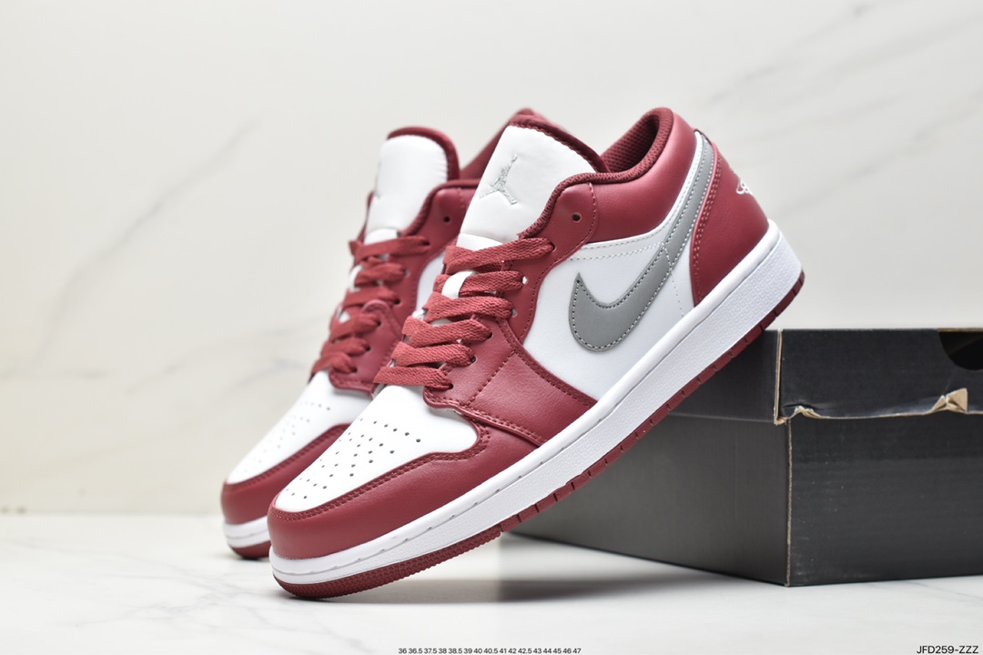 Air Jordan 1 Low Chicago Bulls Color 553558-163