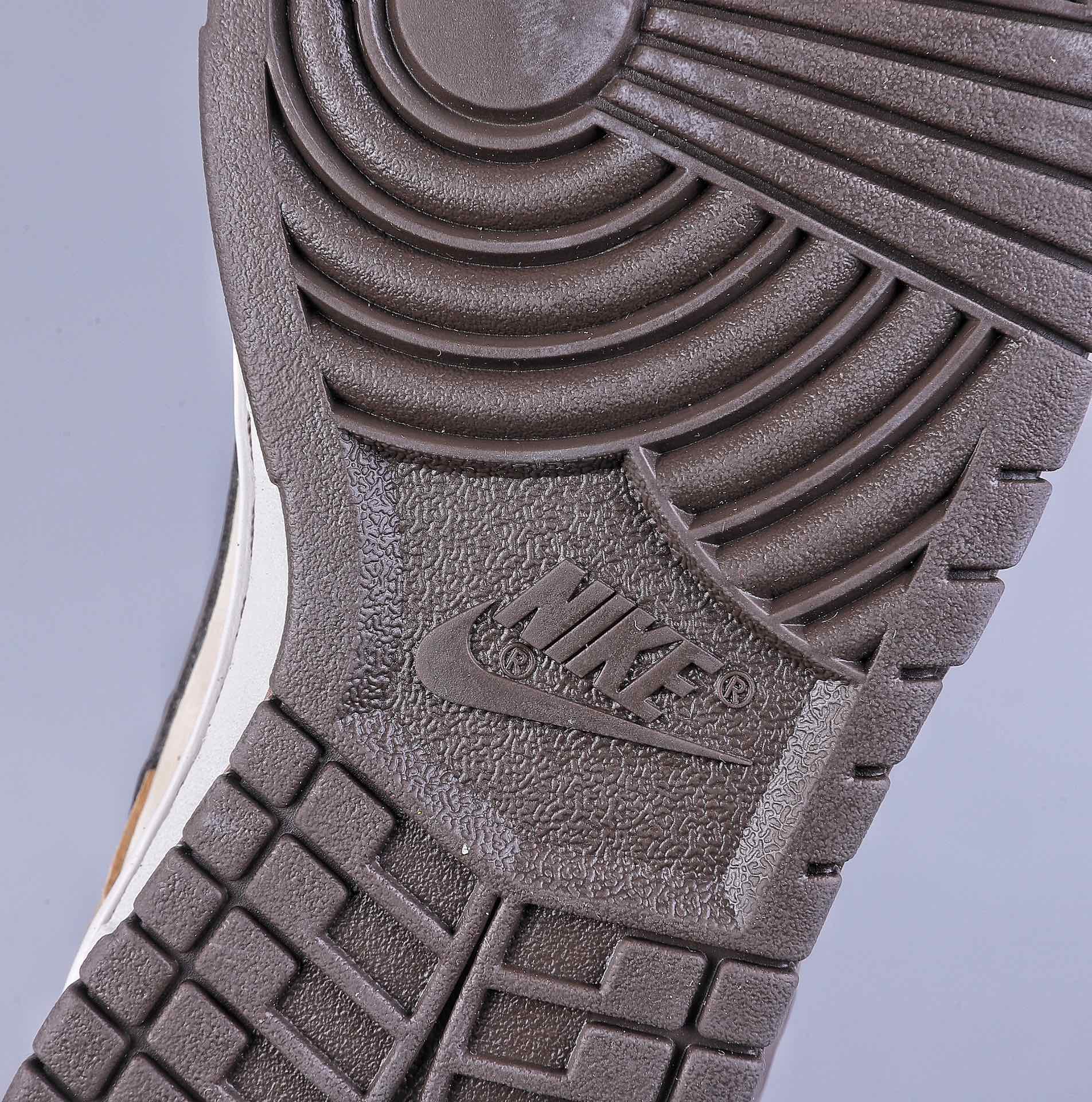 340 Z版Nike SB Dunk Low 草绿黑倒钩 CU1726-666