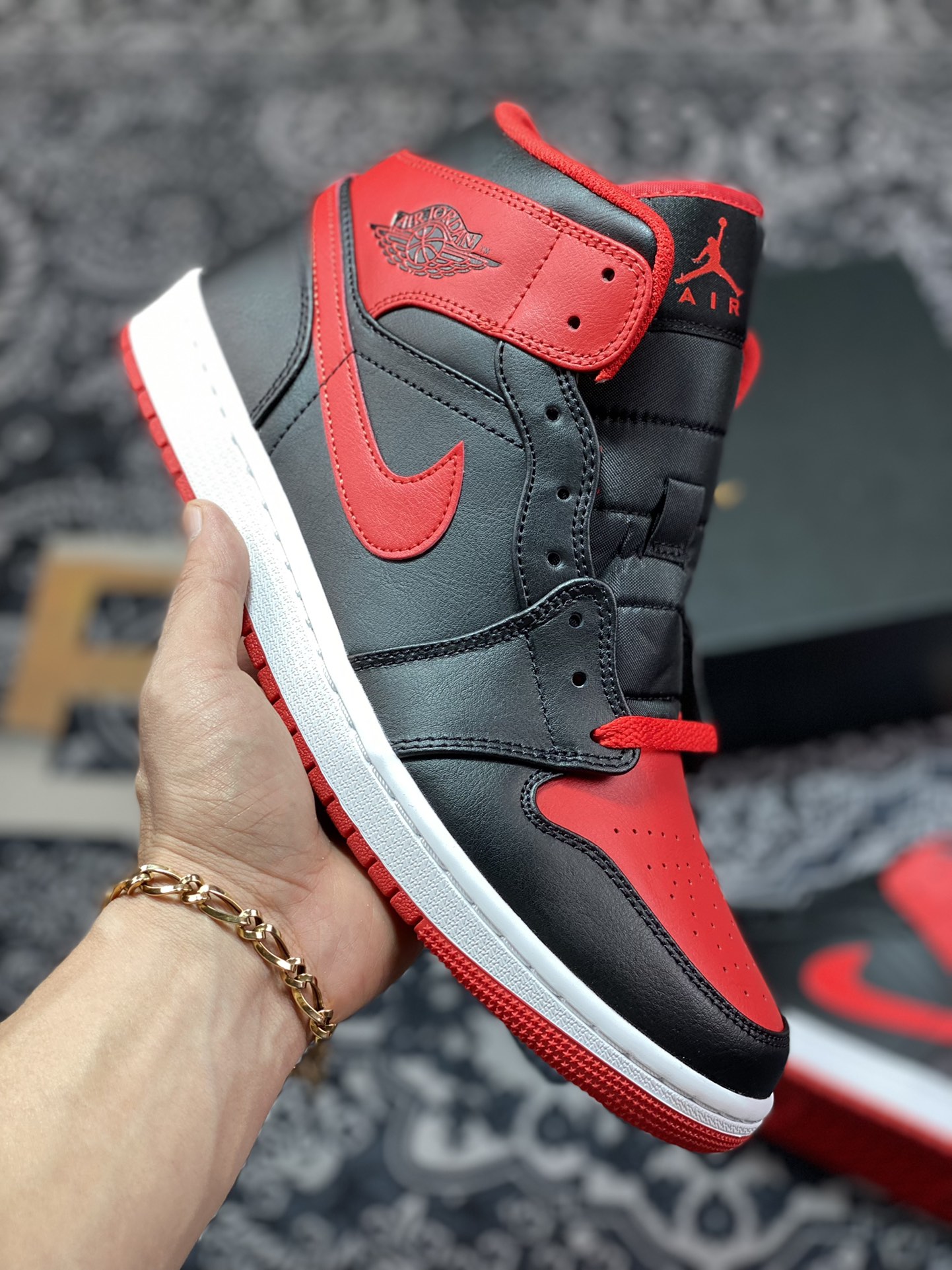 260 优选 DT纯原 Air Jordan 1 Mid AJ1乔1中帮文化篮球鞋 DQ8426-060 黑红