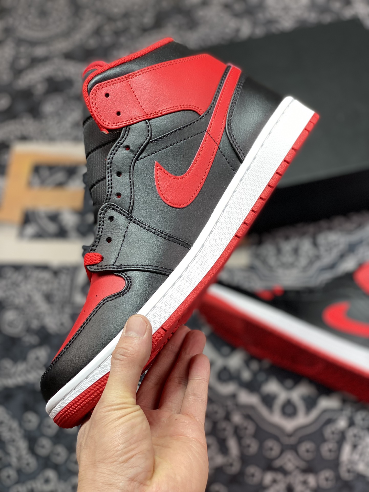 260 优选 DT纯原 Air Jordan 1 Mid AJ1乔1中帮文化篮球鞋 DQ8426-060 黑红