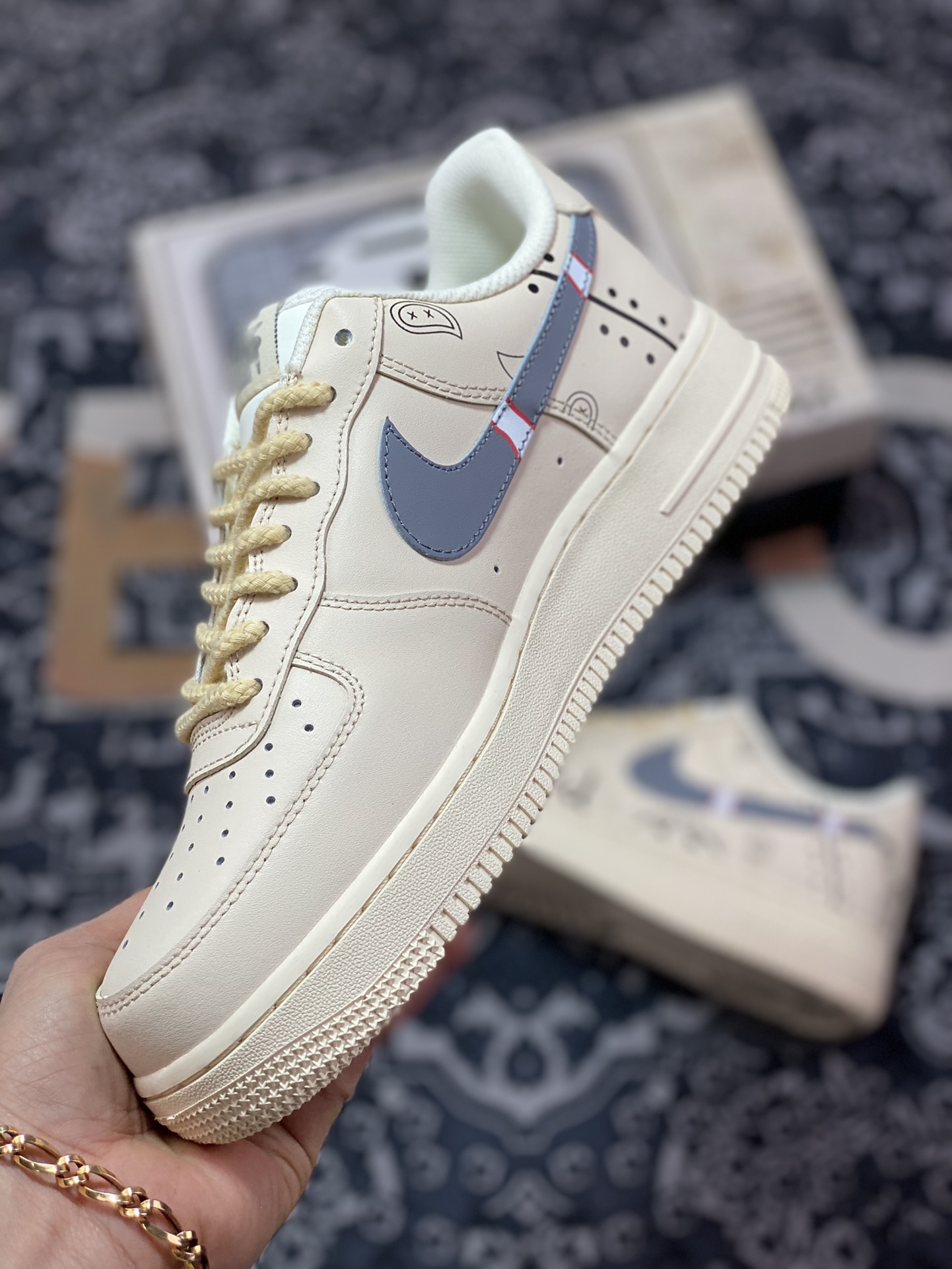 Nike Air Force 1 07 LV8 Low Beige/Black Paisley sneakers ”off-white black cashew flower graffiti” CW2288-316