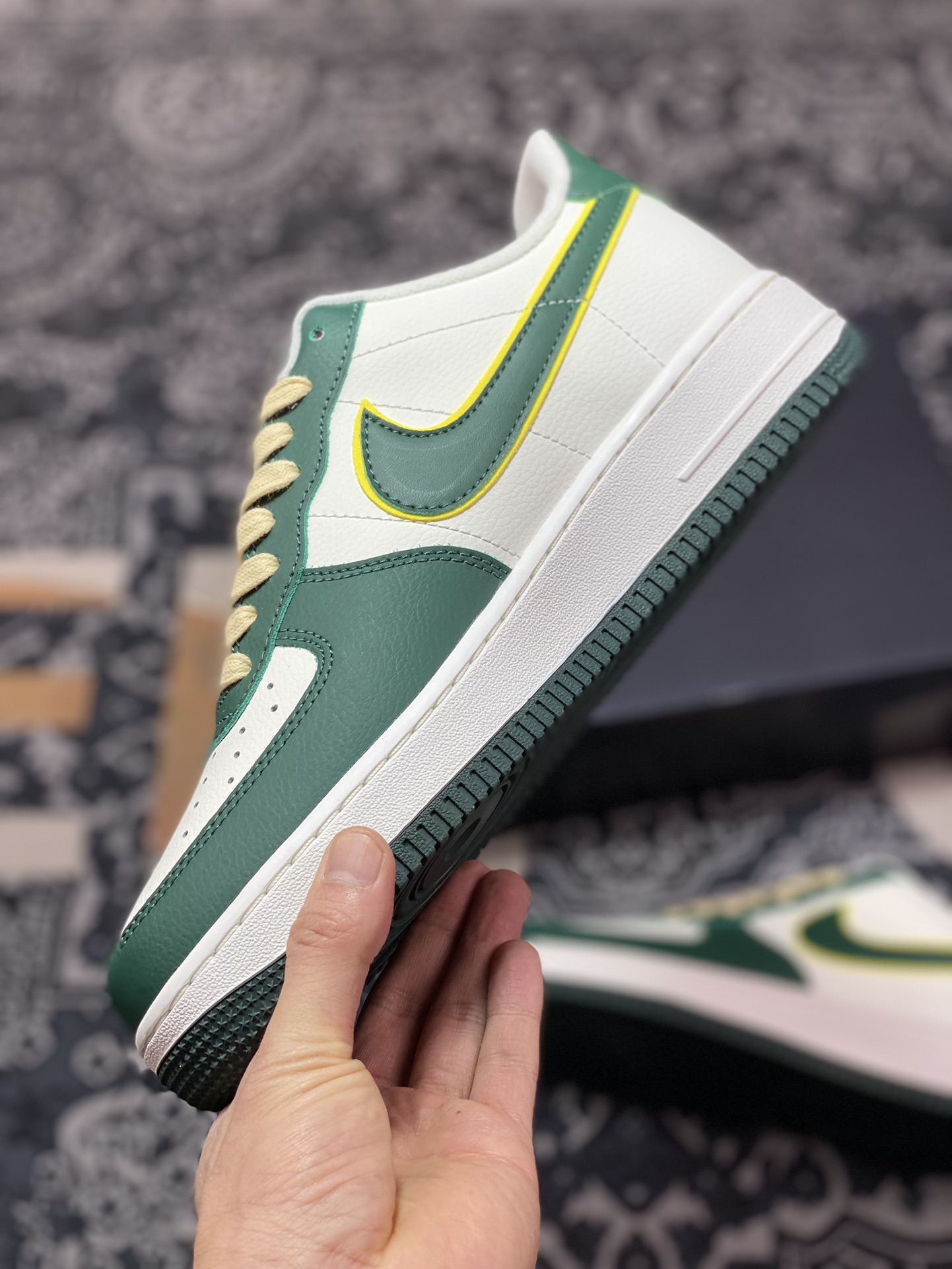 200 Nike Air Force 1'07 LV8 Low"Noble Green"空军一号系列低帮板鞋“皮革贵族绿白亮绿”FD0341-133