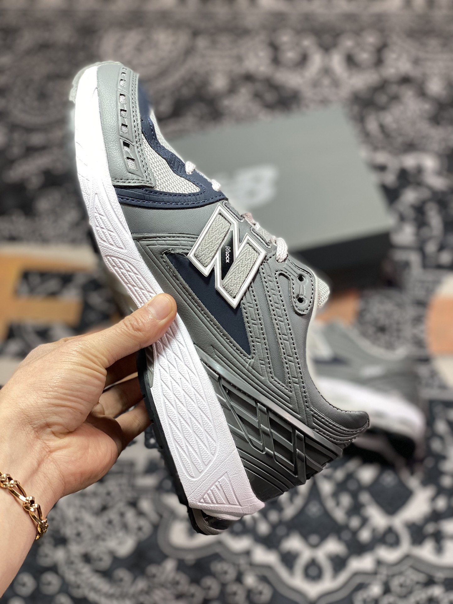 New Balance M1906R series retro dad style casual sports jogging shoes ”leather cement gray dark blue” M1906RC