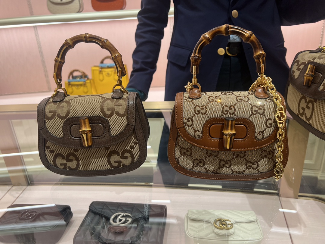 Spring and summer versatile and practical! This bag never goes out of style! 735116