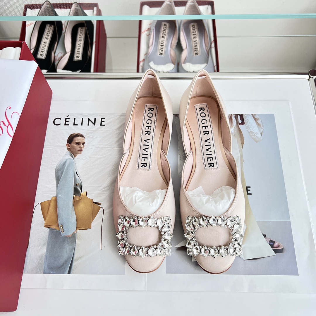 NO:129474,Top quality rv｜ Dorsay silk diamond buckle ballet shoes, purchasing level - nude silk diamond buckle Material and craftsmanship Original imported silk fabric/lift Customized rhinestone square buckle Italian leather sole size35-39, ballet shoes, real silk19860909顶级品质 rv｜ Dorsay真丝钻扣芭蕾舞鞋,代购级别 -裸色真丝钻扣 材质与工艺 原版进口真丝面料/内里 定制水钻方扣 意大利真皮底 size35-39,芭蕾舞鞋,real silk,Women's Shoes