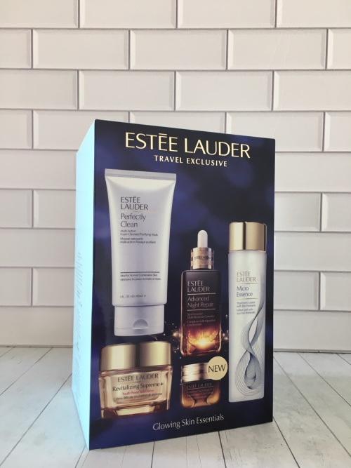 Estée Lauder Travel Exclusive Glowing Skin Essentials Anti-Aging Set