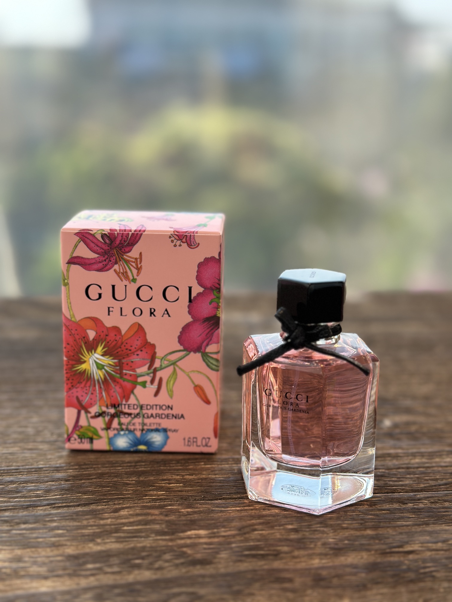 Gucci Perfume Brown Red Pink