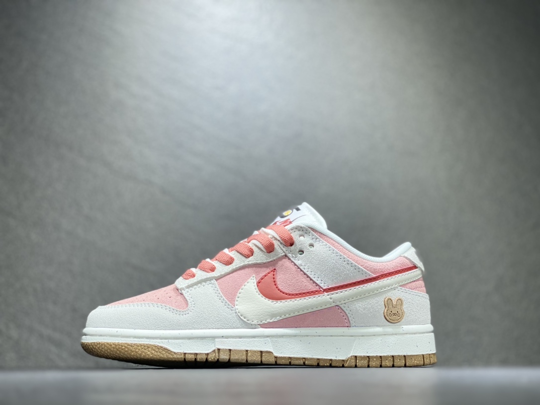 220 Nike SB dunk Low兔年限定 低帮休闲运动滑板板鞋 DO9457-110