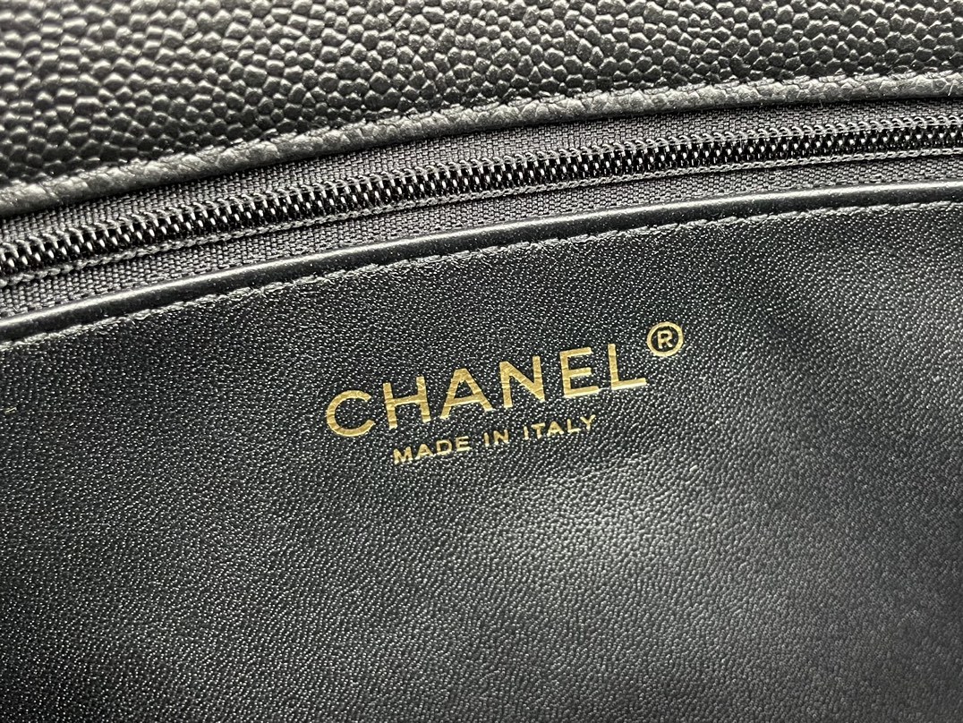 AS3921大号Chanel23P爱心球完胜金球金球有多火不用多说了吧专柜难买程度5颗星这次新一季上新爱
