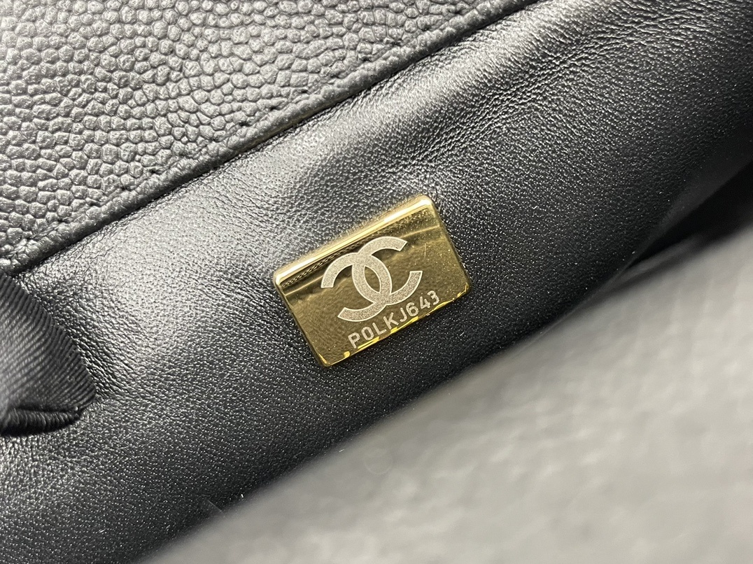 AS3921大号Chanel23P爱心球完胜金球金球有多火不用多说了吧专柜难买程度5颗星这次新一季上新爱