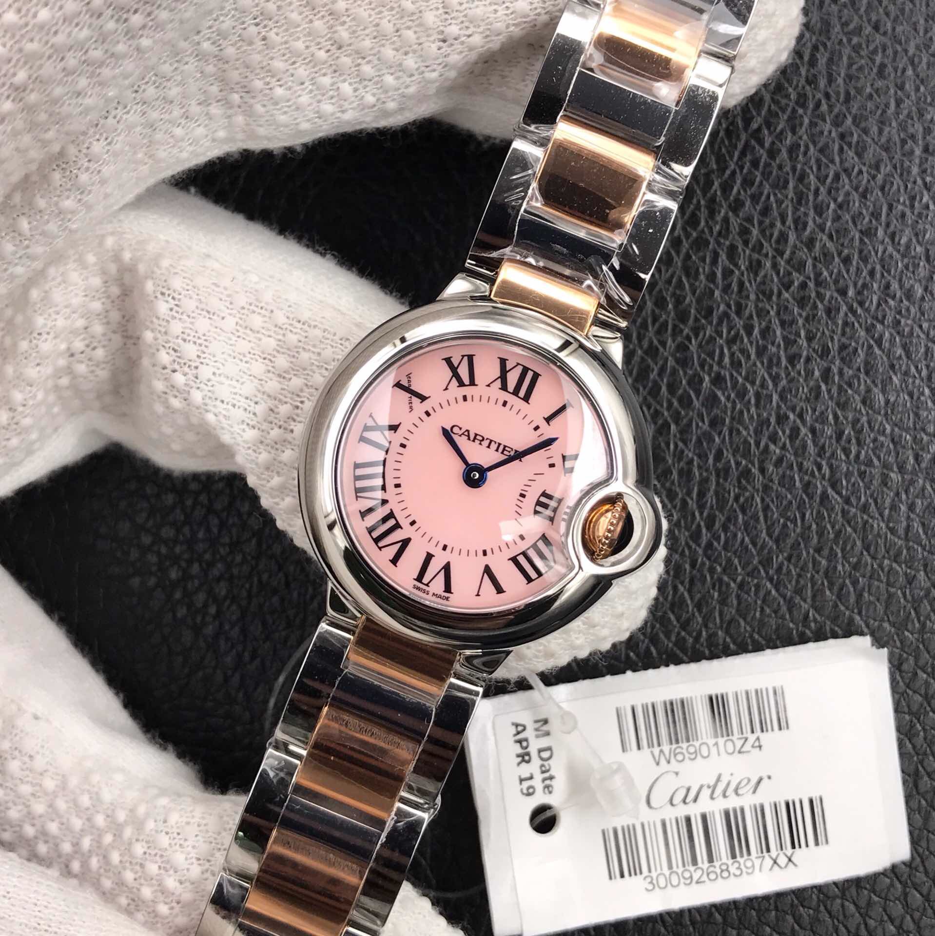 Cartier aF蓝气球系列石英女表,直径28mm.瑞士石英机芯，全精钢材质，防刮花蓝宝石水晶镜面，间金 粉贝壳面