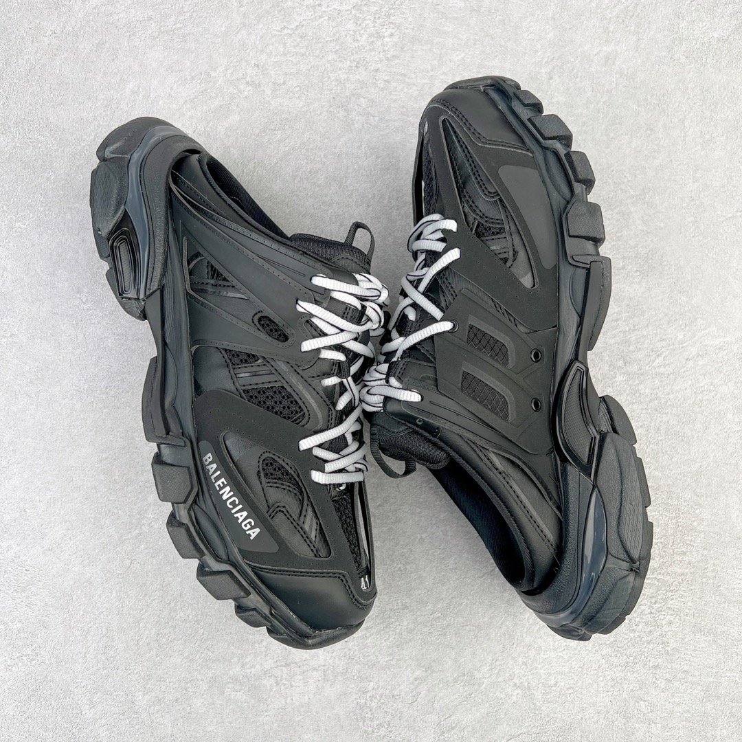 图片[3]-💰340 ＃VG零售版 BALENCIAGA Track Trainers 巴黎世家复古潮流时尚穆勒鞋半拖 尼龙和网布材质 Track设计鞋头和鞋底 露跟 鞋头边缘写有尺码 外底鞋头浮印BB标志外侧压印Balenciaga品牌标识 鞋舌浮印Balenciaga品牌标识 以常见方式系好的双层鞋带鞋舌拉袢动态鞋底设计 鞋跟增强 可将足部前推 全套原纸板楦头开发 最原汁原味的灵魂版型 全鞋荧光划线卡点 胶水把控整洁度追求极致完美 每一双都是工艺品 多重QC质检 超越公司货的品控标准 实实在在的免检产品 原盒原配 正确字体电绣 粗细、位置、大小正确 正确分离大底 TPU软底 原版一致大底LOGO 立体感十足 原厂皮料水洗做旧 采购原厂网纱 正常尺码 尺码：35 36 37 38 39 40 41 42 43 44 45 46 编码：by4936010-运动鞋