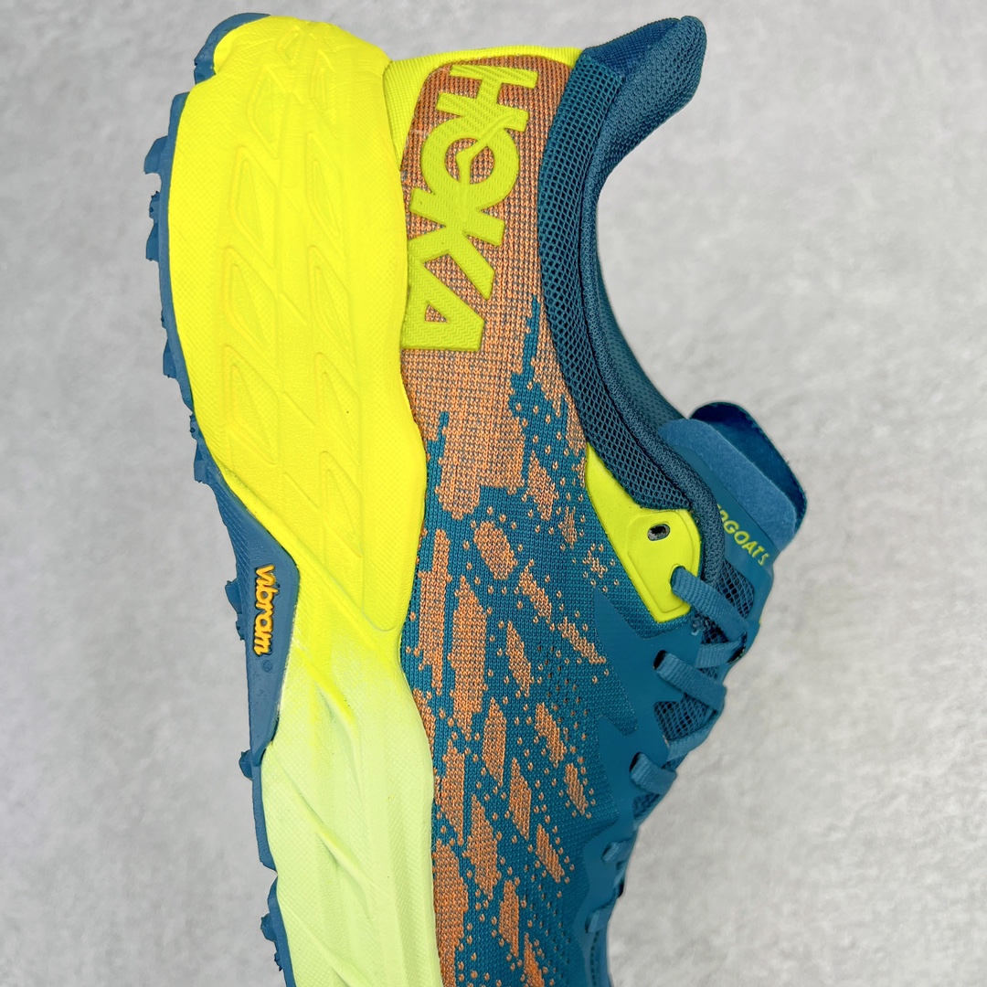 图片[6]-HOKA ONE ONE Speedgoat 5 户外越野跑步鞋 飞速羚羊5系列 新一代工程网纱鞋面 在确保鞋面稳定性的同时减少了固定胶条的使用 鞋面更轻盈、透气、舒适 可回收材料 为环保做出贡献 延伸后跟拉攀 方便快速穿脱 速度型滚动平衡技术 在崎岖的路面上 为平稳顺畅的步伐提供支持 HOKA ONE ONE是来自美国的跑步鞋知名品牌 创立于2009年 始终致力于为所有跑者提供更新、更好的跑步装备 相比常规跑鞋特别研发使用性能独特的几何形跑鞋中底 此种鞋底更厚、更高、回弹性也更好 除了卓越的缓冲性能 它还能为各种阶段的跑者带来更具动感、更加稳定的跑步体验 从设计之初就清楚意识到 要保证跑者步幅的均匀一致 双脚自然而然的运动至关重要 尺码：36 36.5 37.5 38 38.5 39 40 40.5 41 42 42.5 43 44 44.5 45-选品中心