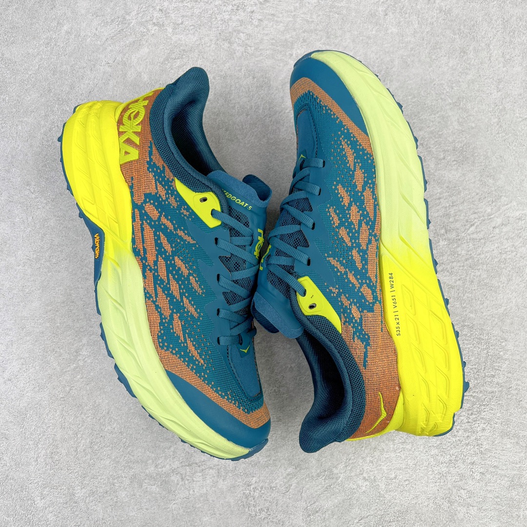 图片[3]-HOKA ONE ONE Speedgoat 5 户外越野跑步鞋 飞速羚羊5系列 新一代工程网纱鞋面 在确保鞋面稳定性的同时减少了固定胶条的使用 鞋面更轻盈、透气、舒适 可回收材料 为环保做出贡献 延伸后跟拉攀 方便快速穿脱 速度型滚动平衡技术 在崎岖的路面上 为平稳顺畅的步伐提供支持 HOKA ONE ONE是来自美国的跑步鞋知名品牌 创立于2009年 始终致力于为所有跑者提供更新、更好的跑步装备 相比常规跑鞋特别研发使用性能独特的几何形跑鞋中底 此种鞋底更厚、更高、回弹性也更好 除了卓越的缓冲性能 它还能为各种阶段的跑者带来更具动感、更加稳定的跑步体验 从设计之初就清楚意识到 要保证跑者步幅的均匀一致 双脚自然而然的运动至关重要 尺码：36 36.5 37.5 38 38.5 39 40 40.5 41 42 42.5 43 44 44.5 45-选品中心