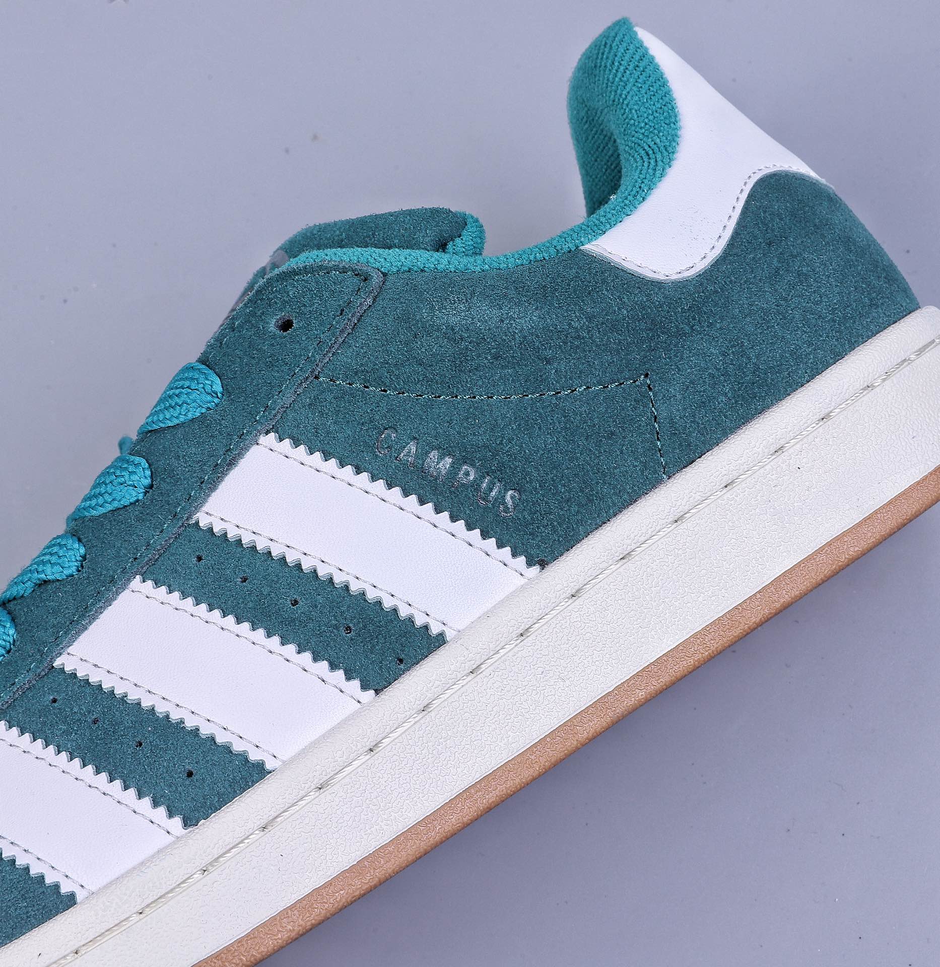 adidas Originals Campus 00s Bun HR1467