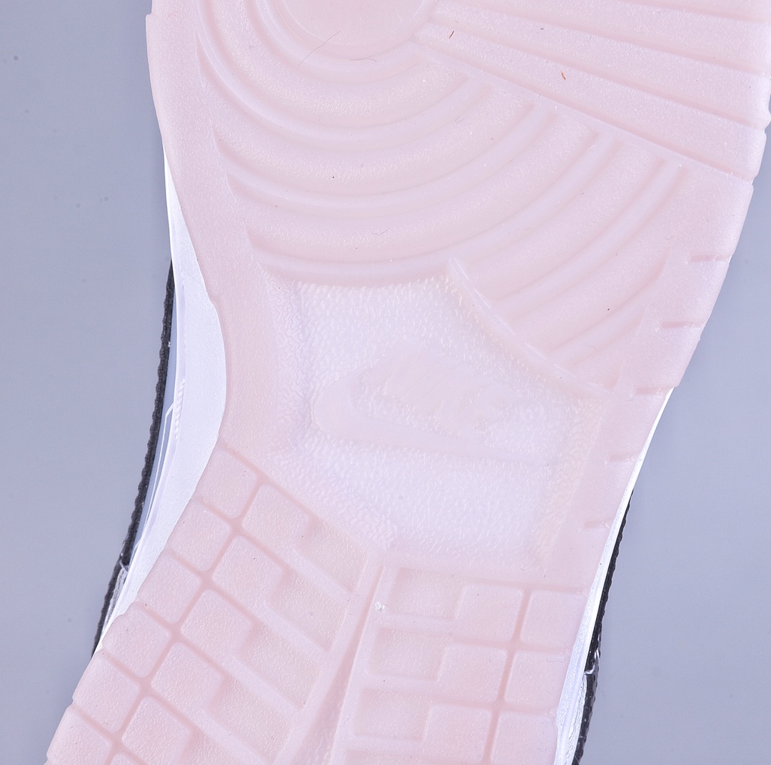 300 DK版Nike Dunk Low “灰白电玩”官网定制PS2363-003