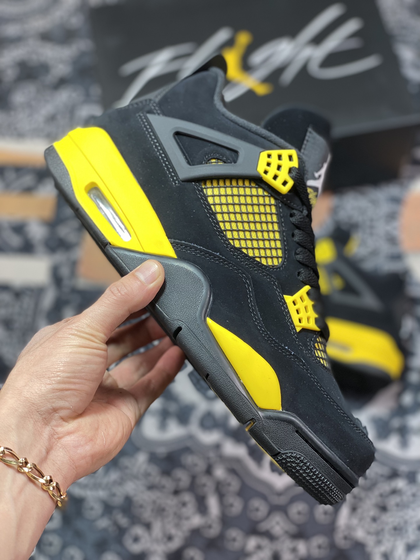 430 原装级别 Air Jordan 4 Retro ” Thunder ” AJ4 乔4 黑黄 雷神 男子文化篮球鞋 DH6927-017