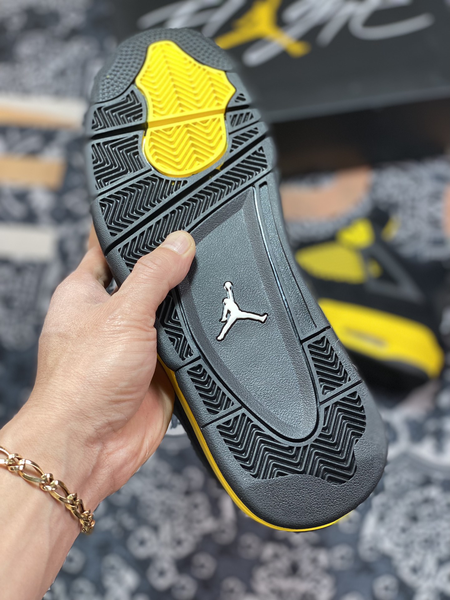 430 原装级别 Air Jordan 4 Retro ” Thunder ” AJ4 乔4 黑黄 雷神 男子文化篮球鞋 DH6927-017