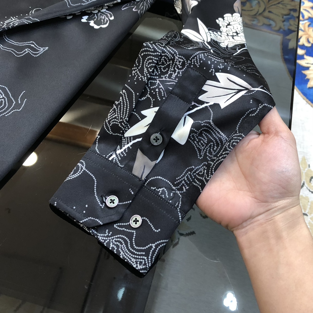 YSL 圣罗兰🔥早春新款男士休闲长袖衬衫独家专供 官网同步售卖 ✨✨时尚潮款 修身版型 高版本 ✨✨全景高清直喷印花字母logo图案设计 纽扣 5