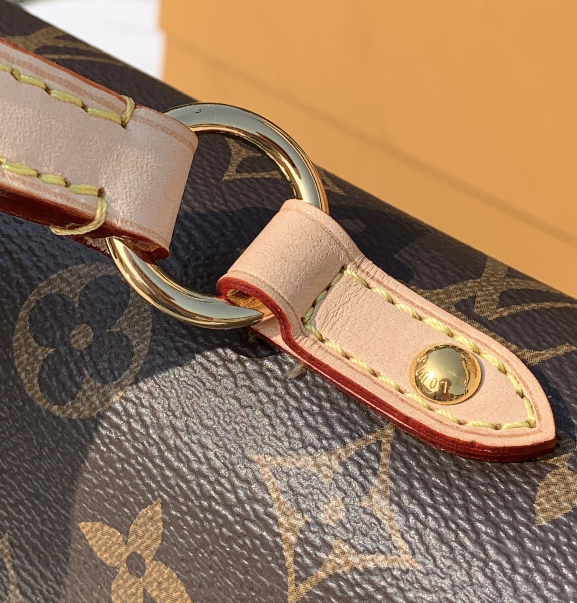 🌼尺寸28x20x10 cm M42738 LV Cluny BB手袋，香港贸易公司订单，这款虽然冷门 