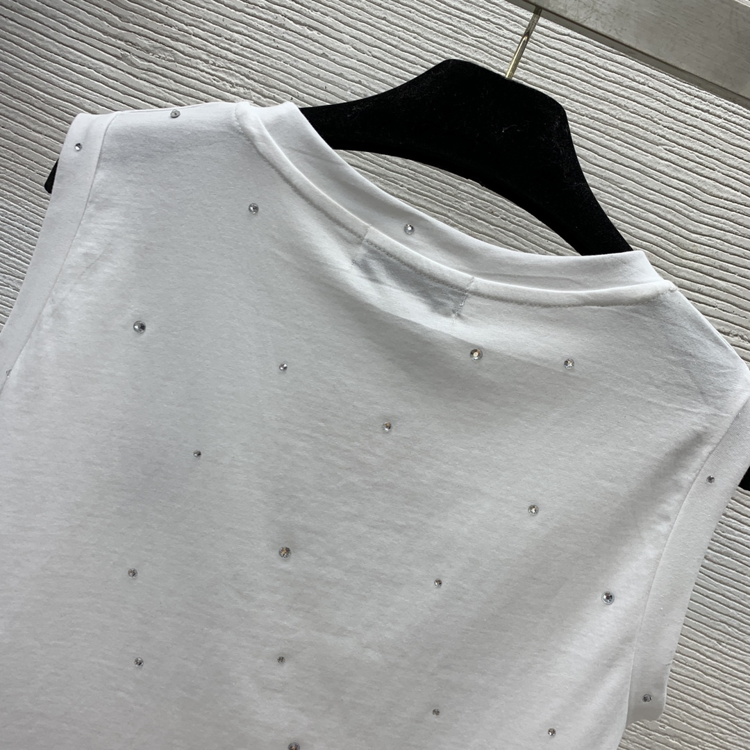 款号D23022319MiuMi*新