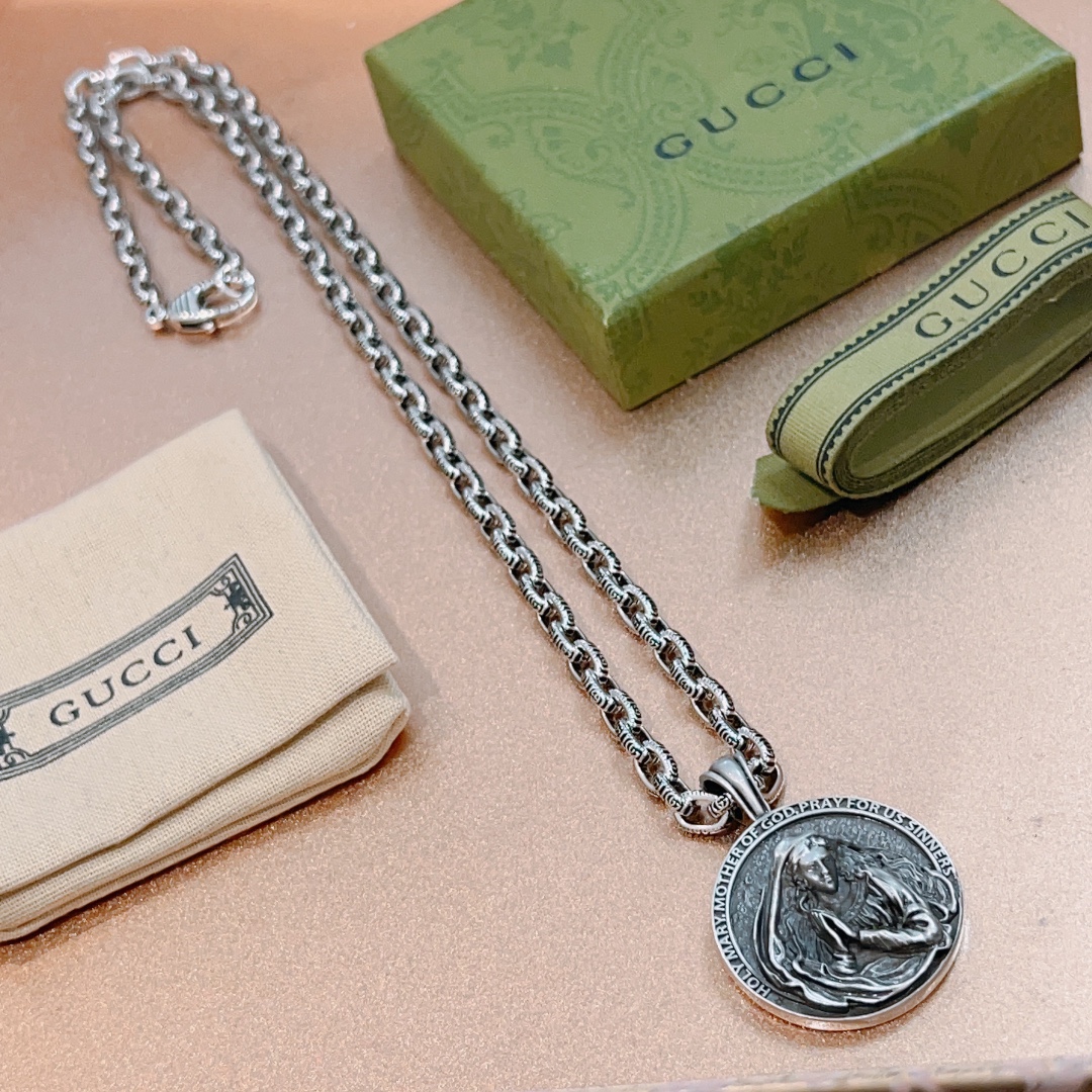 Gucci Jewelry Necklaces & Pendants Chains