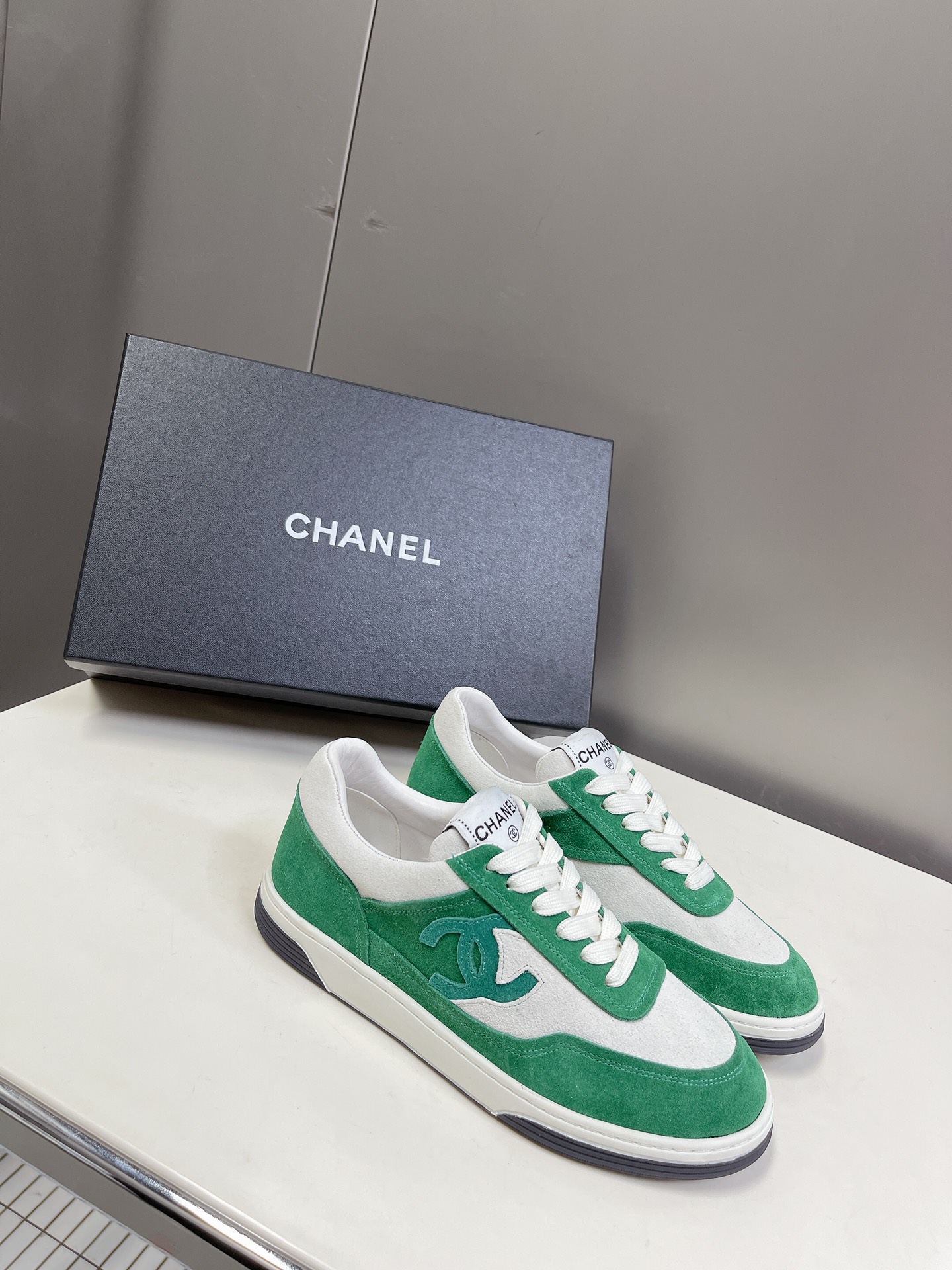 Chanel Chanel香奈儿23P新款休闲运动鞋板jennie同款