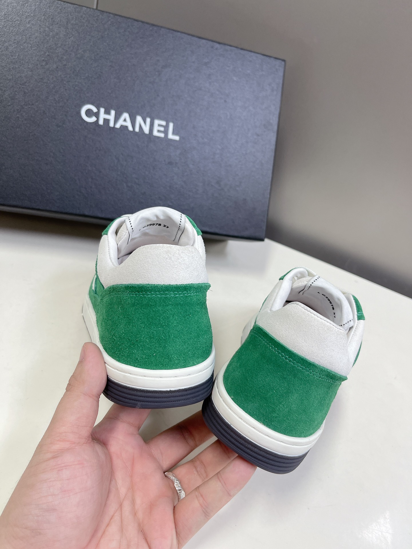 Chanel Chanel香奈儿23P新款休闲运动鞋板jennie同款