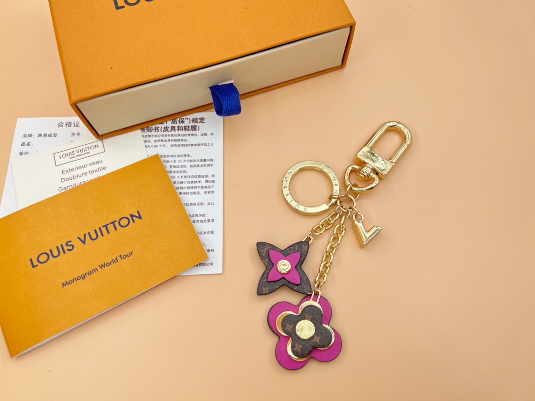 루이비통 키링 124587 Louis Vuitton Accessories 썸네일 이미지