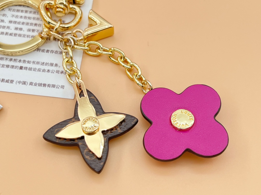 루이비통 키링 124587 Louis Vuitton Accessories 썸네일 이미지