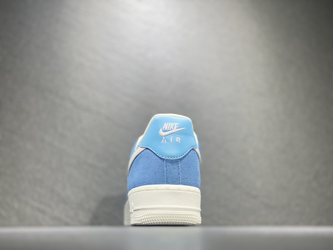 200 Nike Air Force 1 空军一号运动板鞋 情人节  DG2296-004