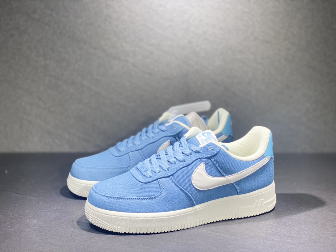 200 Nike Air Force 1 空军一号运动板鞋 情人节  DG2296-004