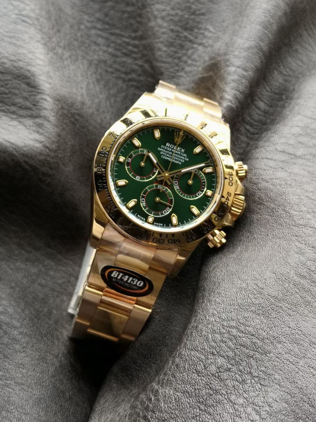 NO:142837,BT Discovery Magazine, Rolex Cosmic Meter Ditona Series M116508-0013 Watch, Gold Band Case, Green Dial, Automatic Mechanical Timer, 40mm., Ruiw Watch Recommended Rolex, Rolex, Gold19860909BT探索杂志,劳力士宇宙计型迪通拿系列m116508-0013腕表,黄金色表链表壳,绿色表盘,型自动机械计时,40毫米.,瑞表推荐劳力士,rolex,gold,Watch