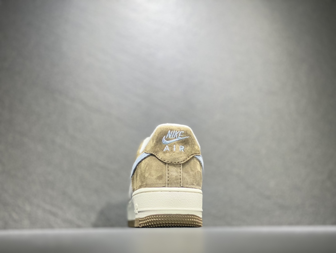 260 Nike Air Force 1 空军一号运动板鞋 情人节  ZB2121-201