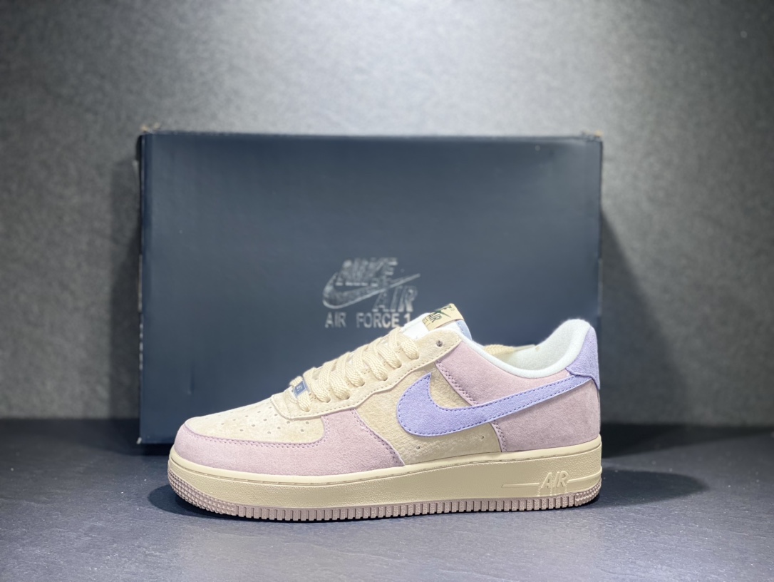 260 Nike Air Force 1 空军一号运动板鞋 情人节 ZB2121-103