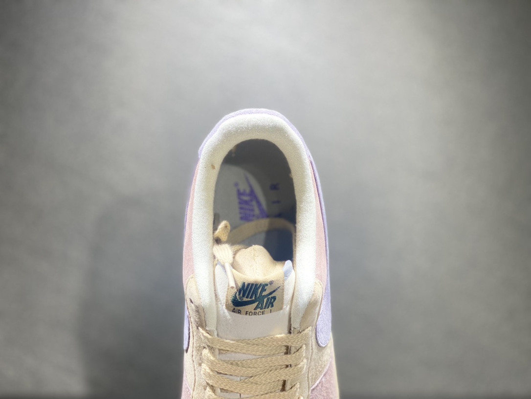 260 Nike Air Force 1 空军一号运动板鞋 情人节 ZB2121-103