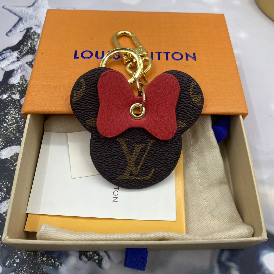 Mickey Mouse leather keychain with keys