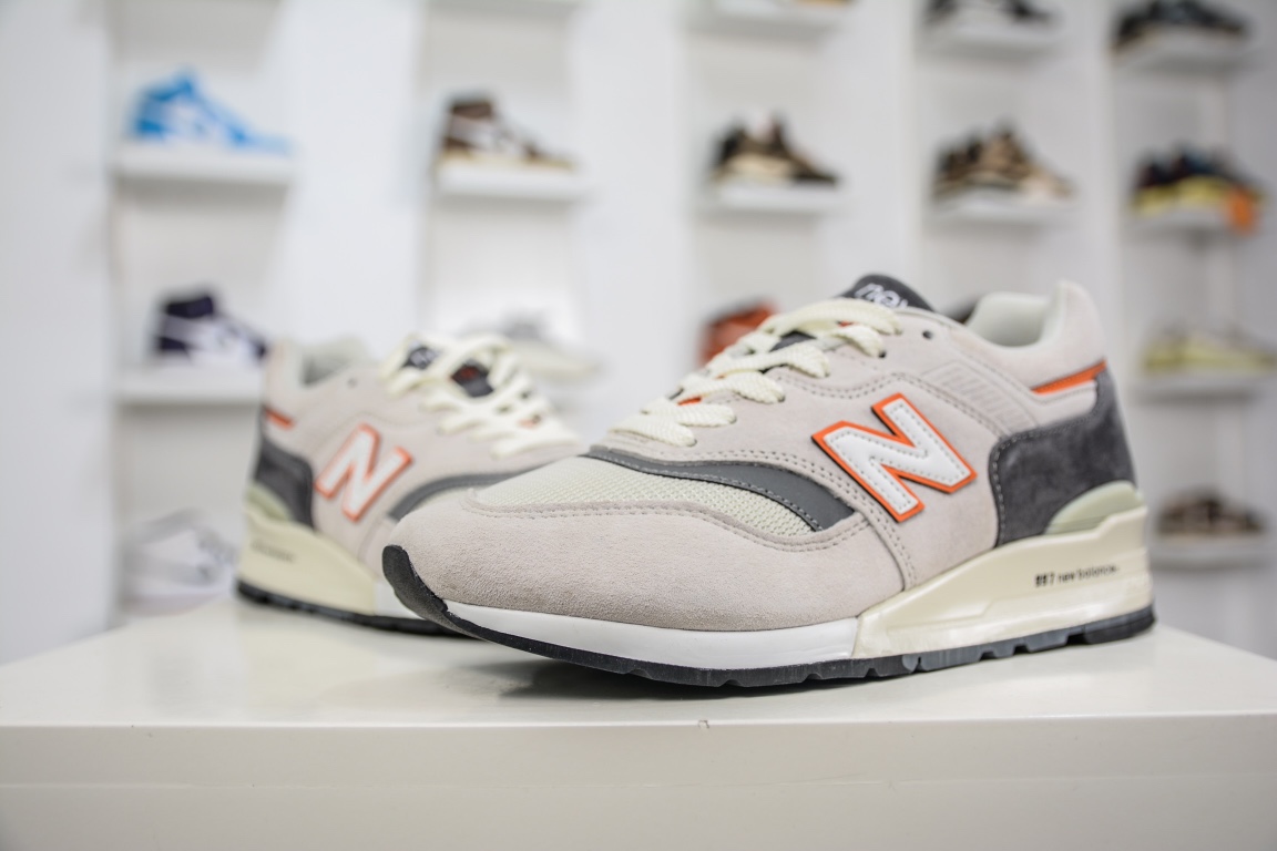 The mall specializes in high-quality New Balance 997 high-end American-made M997CSEA