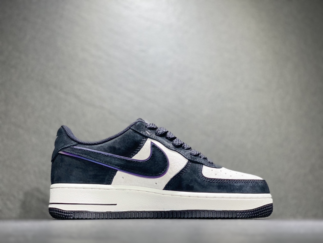 260 Nike Air Force 1 空军一号运动板鞋 MX0820-502