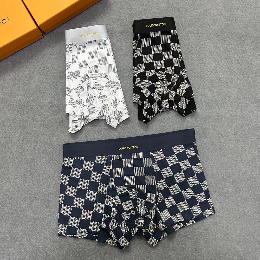  新品！原单品质！LOUIS VUITTON  LV路易威登  精品格子盒装男士内裤！外贸国外订单，高品