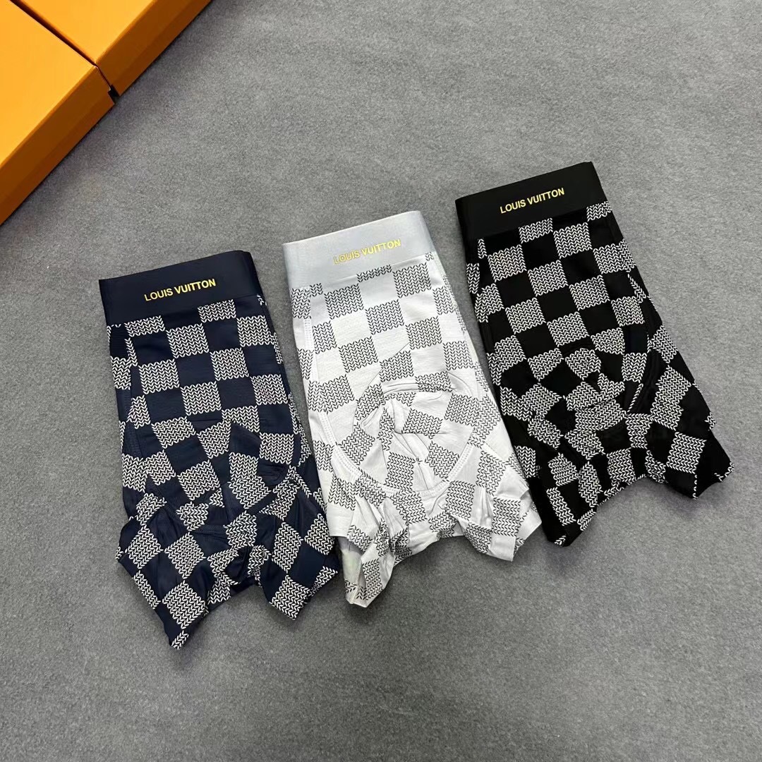  新品！原单品质！LOUIS VUITTON  LV路易威登  精品格子盒装男士内裤！外贸国外订单，高品